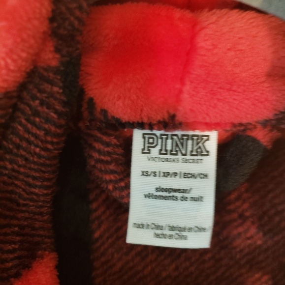 VS Pink Robe - Picture 3 of 3